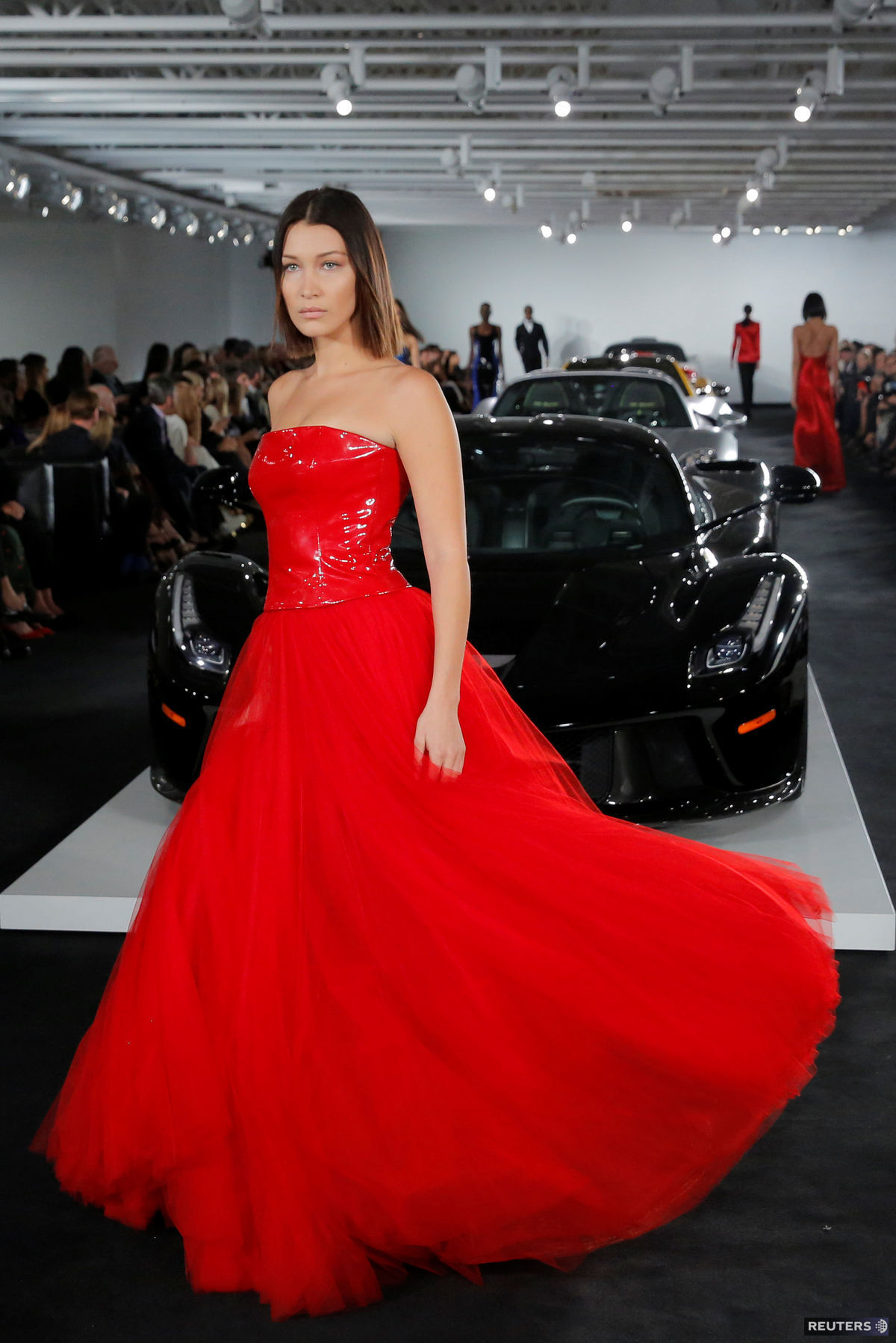 Modelka Bella Hadid na prehliadke Ralph Lauren...
