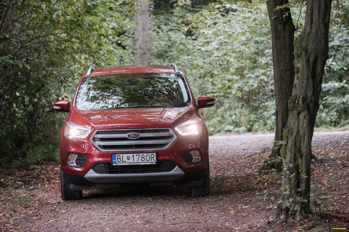 Ford Kuga po facelifte poriadne zmenil výzor.
