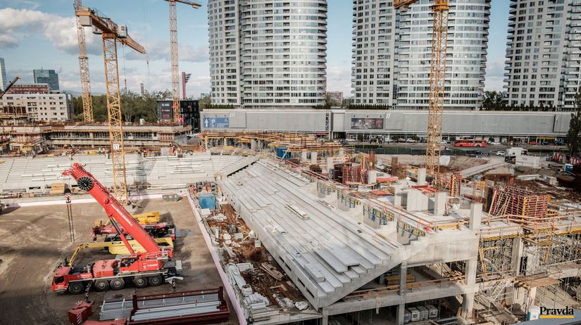 Rozostavané tribúny Národného futbalového...