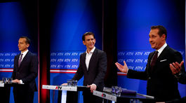 Urážky, očierňovanie aj Hitler. Rakúska kampaň vrcholí