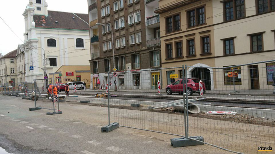 Zabezpečovacie práce na Špitálskej.