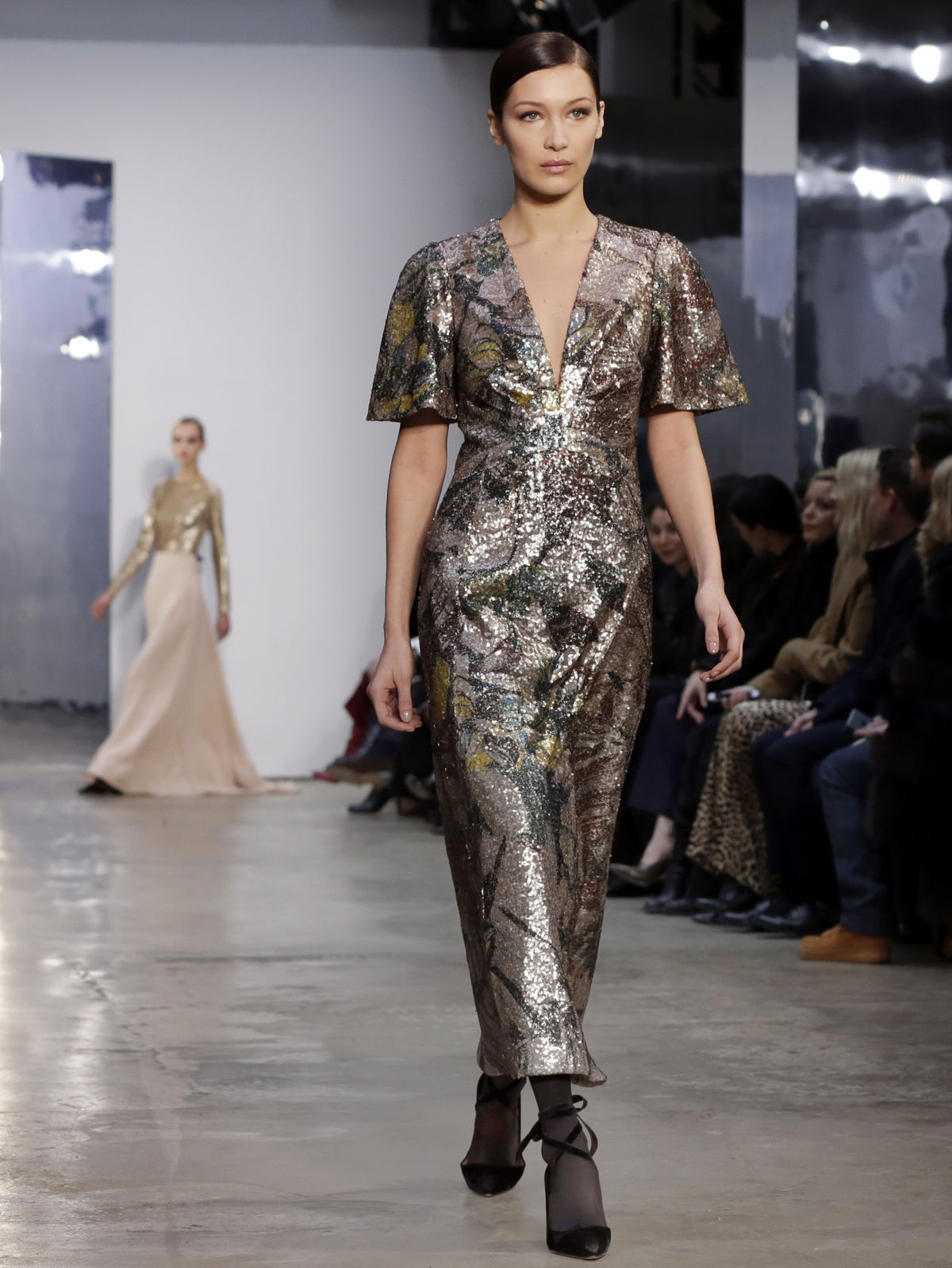 Topmodelka Bella Hadid v kreácii z dielne...