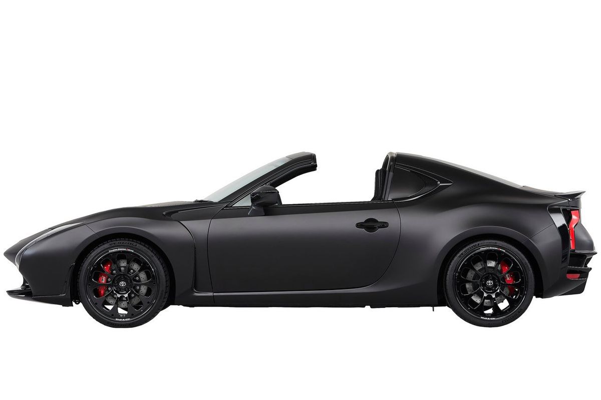 Miesto kabrioletu dala Toyota prednosť...