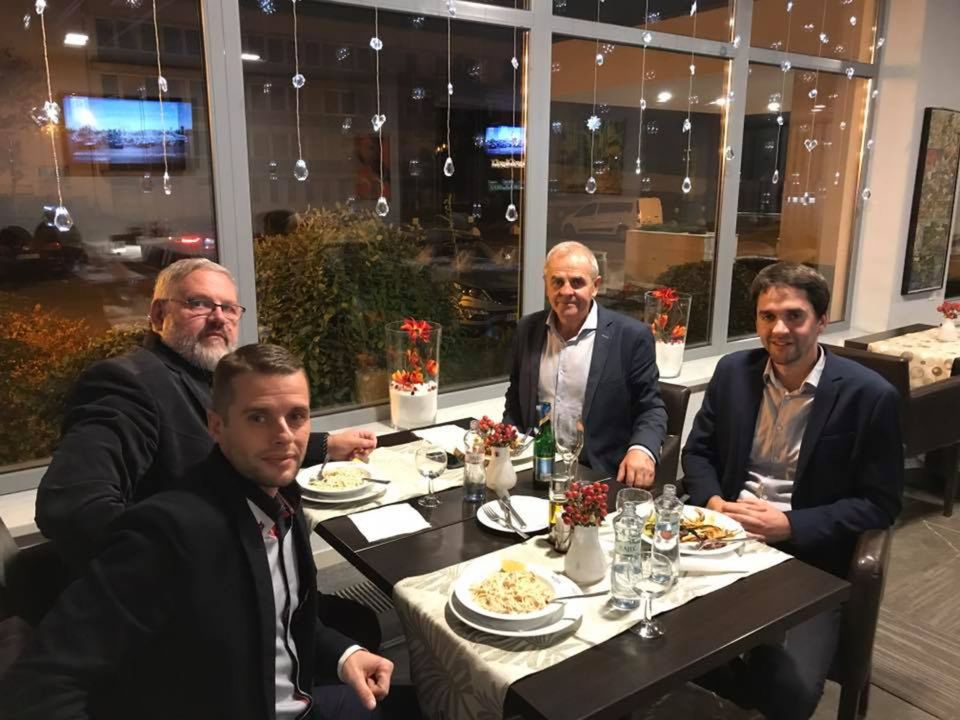 (Zľava): Stanislav Mičev, Martin Klus, Ján...
