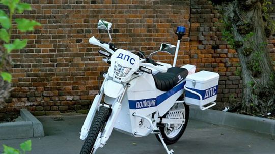 Iž Kalašnikov - elektrické enduro