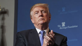 Obchodná vojna? Trump pohrozil Európe zavedením dane na autá