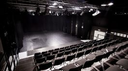 Extrémista Kotleba chce zrušiť divadlo