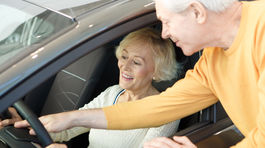 Vážna nehoda vyvolala vo Francúzsku diskusiu o senioroch za volantom