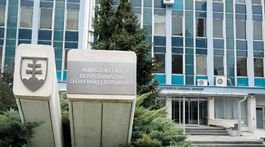 Štát zaplatil ďalšie milióny právnikom