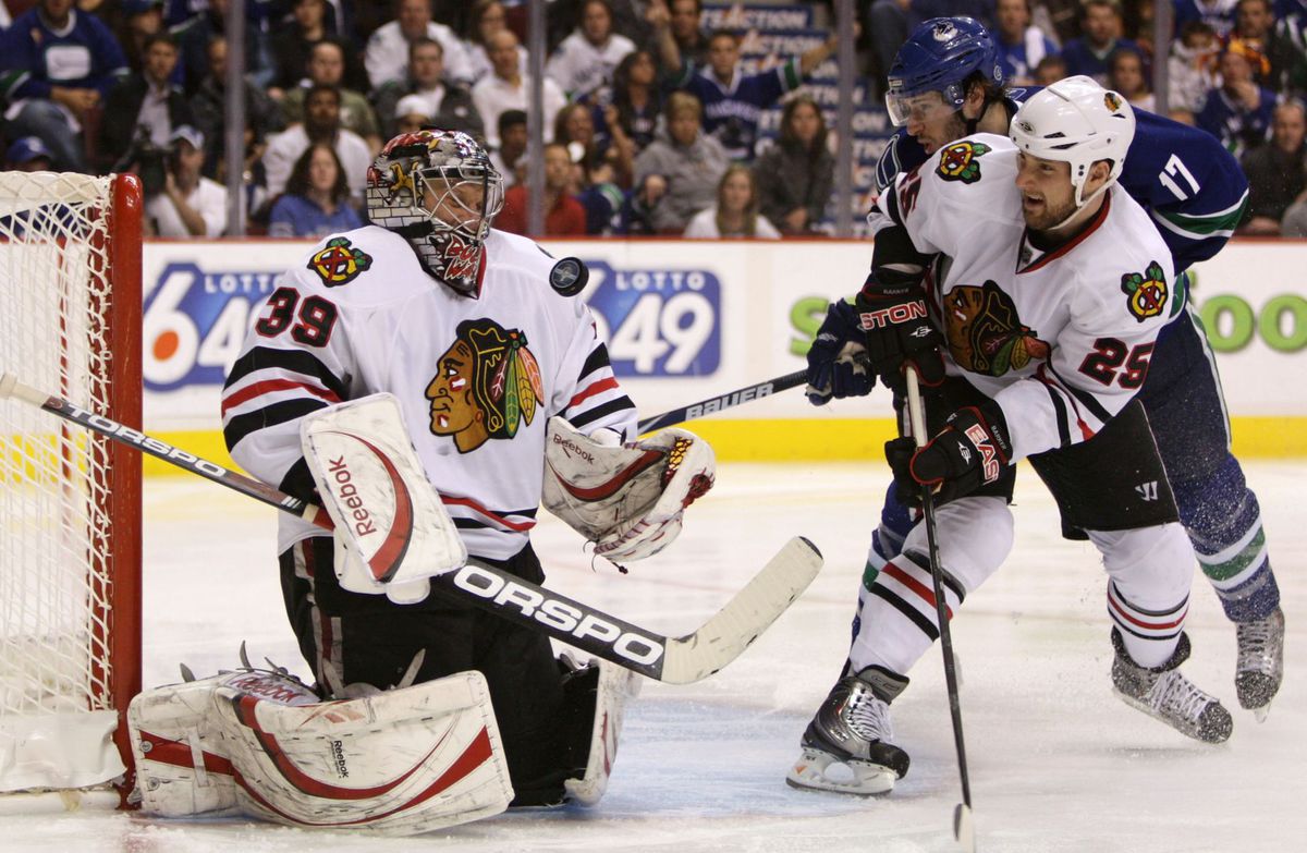 V drese Chicaga. V drafte NHL roku 2004...