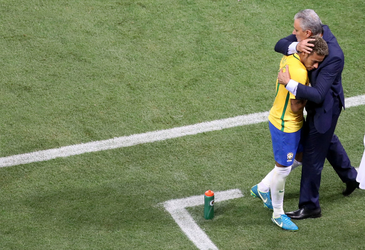 Tréner brazílskych futbalistov Tite s hviezdnym...