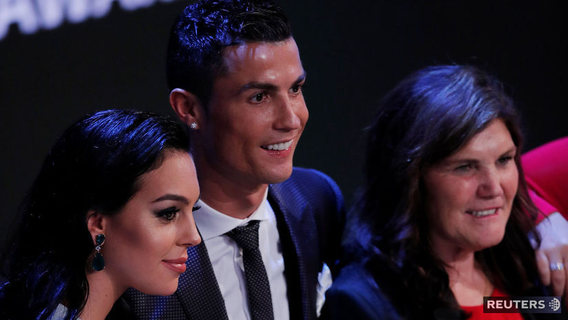  Cristiano Ronaldo s priateľkou Georginou...