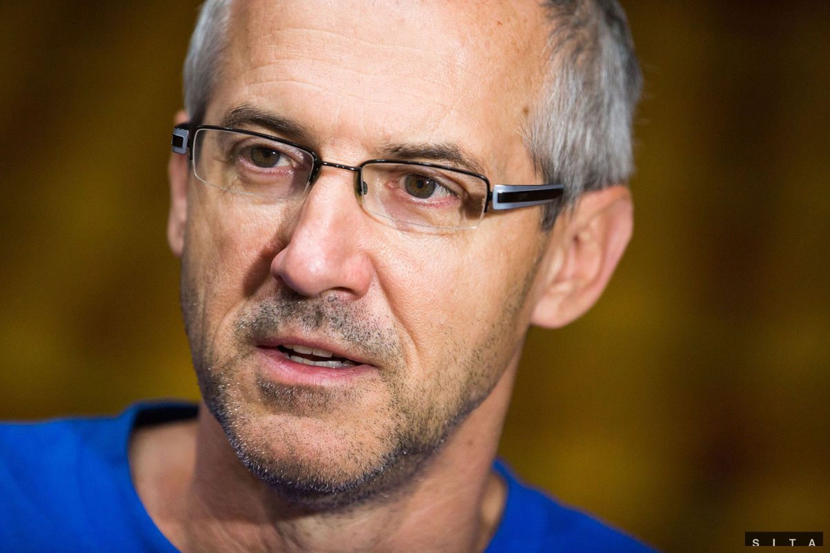 Tréner basketbalovej reprezentácie Marian...