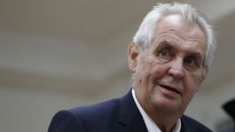 Zeman pricestoval na Slovensko, stretne sa s Kiskom i Pellegrinim