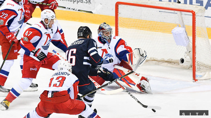 Andrej Meszároš v snahe prekonať Alexandra...