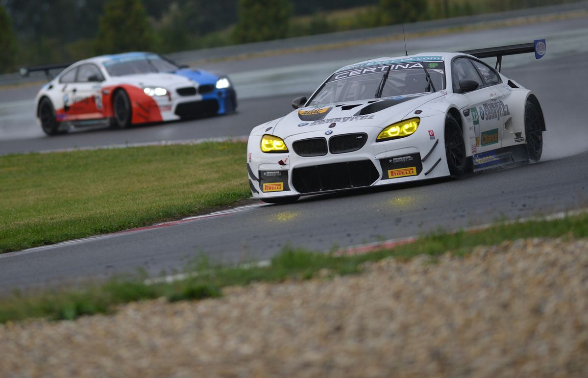 BMW M6 GT3 Richarda Gondu.