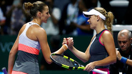 O titul v Singapure zabojujú Wozniacka a Venus. Halepová ukončí rok na čele