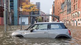 Víchrica sa prehnala strednou Európou: Šesť mŕtvych a značné škody