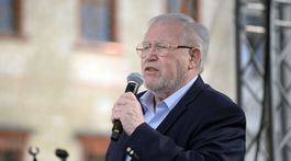 Pavel Traubner: Moji vrstovníci sa nezmyselne premenili na sadze