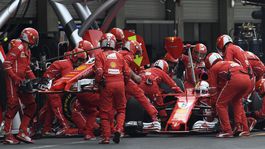 Slávny tím sa vyhráža odchodom z F1. Nechceme zmenu ihriska, znie z Ferrari