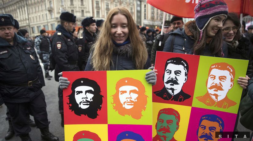 Ľudia si priniesli zaujímavé grafiky.