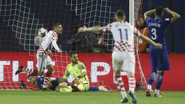 Chorváti začali baráž koncertom, Švajčiarom pomohla prísna penalta