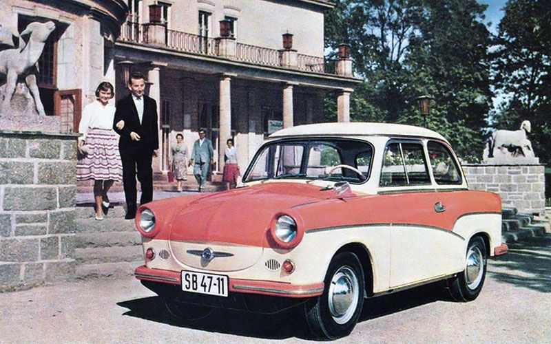 Trabant sa verejnosti predstavil v roku 1957....