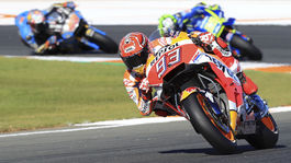 Zaradil sa medzi legendy. Márquez má štvrtý titul v MotoGP
