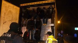 Polícia zadržala 34 migrantov z Vietnamu, troch Slovákov obvinila