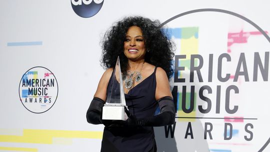  American Music Awards 2017:  Diana Ross s...