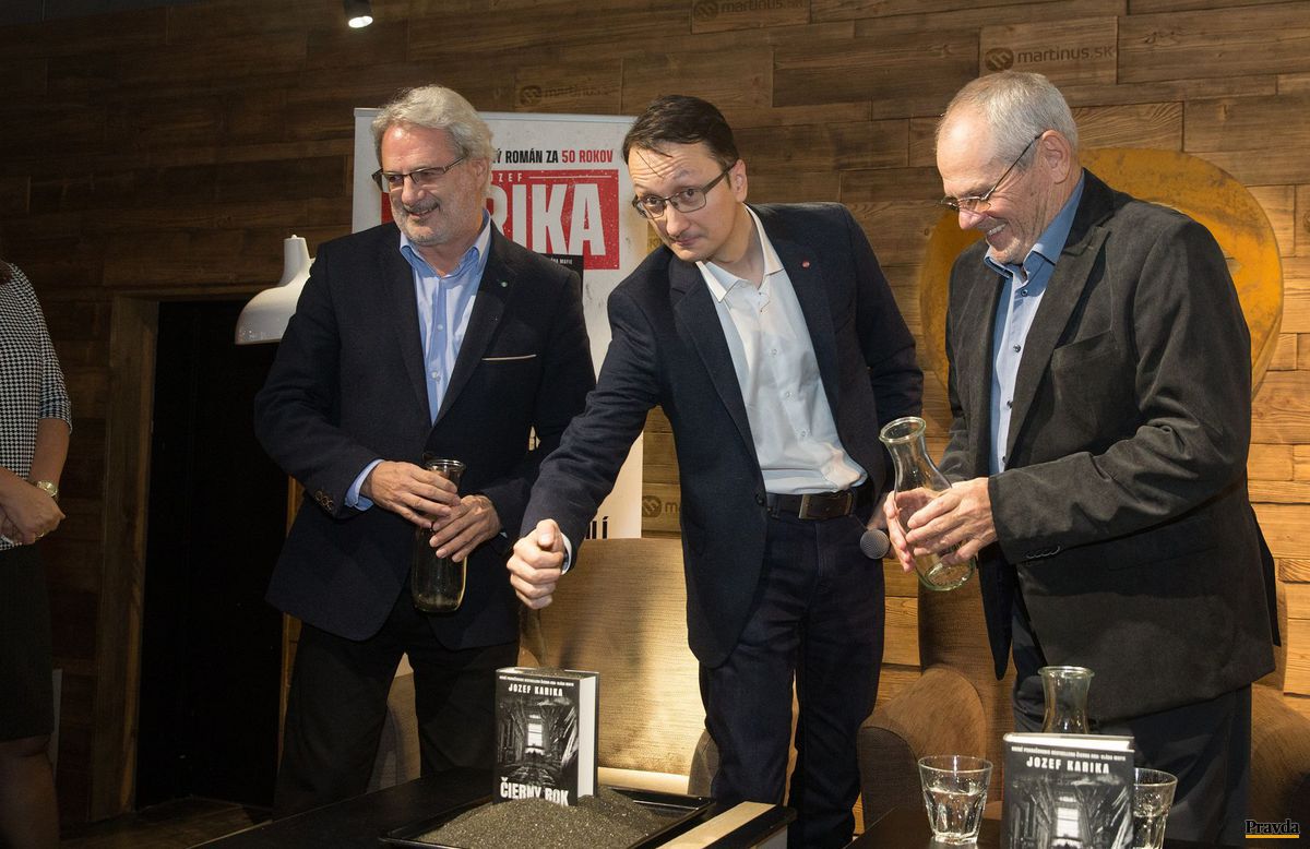 Novinku Čierny rok vítali do života Marián...