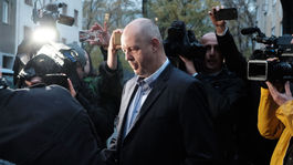 Úteku Ruska má zabrániť náramok