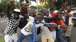 Africký dinosaurus neumrie v úrade