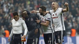 Búrlivé oslavy v Istanbule. Besiktas vybojoval historický postup