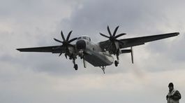 Pri Japonsku sa zrútilo americké lietadlo s 11 ľuďmi na palube, osem zachránili