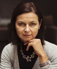 MUDr. Ľubomíra Izáková.