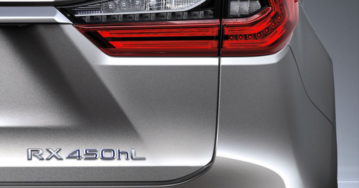 Predĺžená verzia RX bude mať tri rady sedadiel....