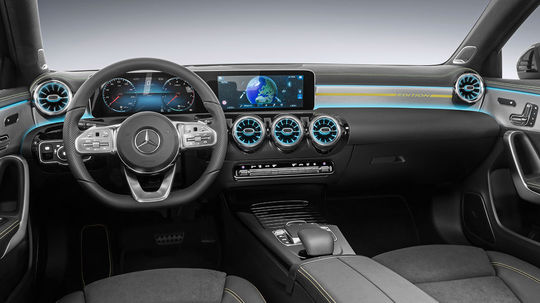 Mercedes-Benz A - interiér 2018