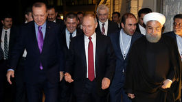 Sýria: Klub víťazov hľadá rovnováhu záujmov