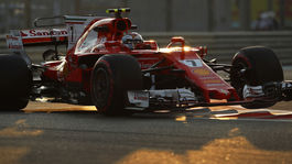 Zahrievanie pneumatík? Zbytočnosť! Räikkönen opäť pobavil fanúšikov