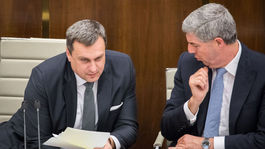 Dokedy budú Bugár a Danko súčasťou tejto komédie, pýta sa KDH po Kaliňákovej tlačovke