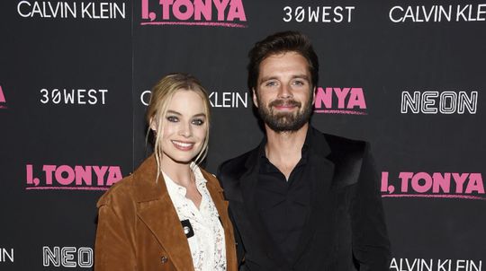 Margot Robbie a Sebastian Stan na premiére...