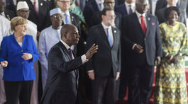 Merkelová: EÚ chce posilniť spoluprácu s Afrikou proti migrácii