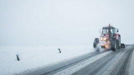 POČASIE: Sneženie na cestách