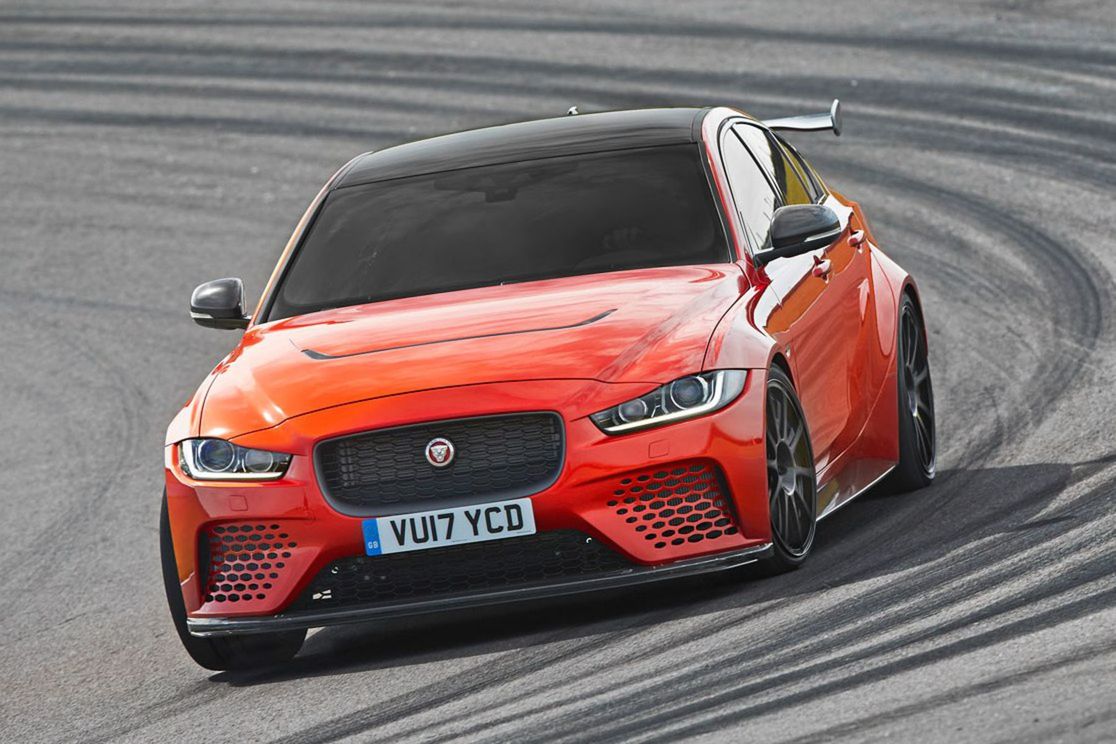 Jaguar XE SV Project 8 porazil aj vďaka motoru...