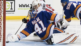 Halák striedal Greissa, ale nezabránil domácej prehre NY Islanders s Ottawou