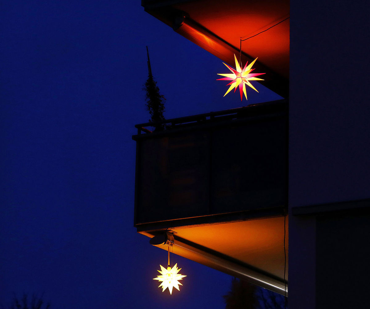 Vianoce, hviezdy, balkón