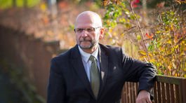 Dejepisár z Chebu učí autenticky. Necháva rozprávať tvorcov dejín