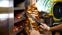 Fosfáty v kebabe dostali v Európskom parlamente zelenú