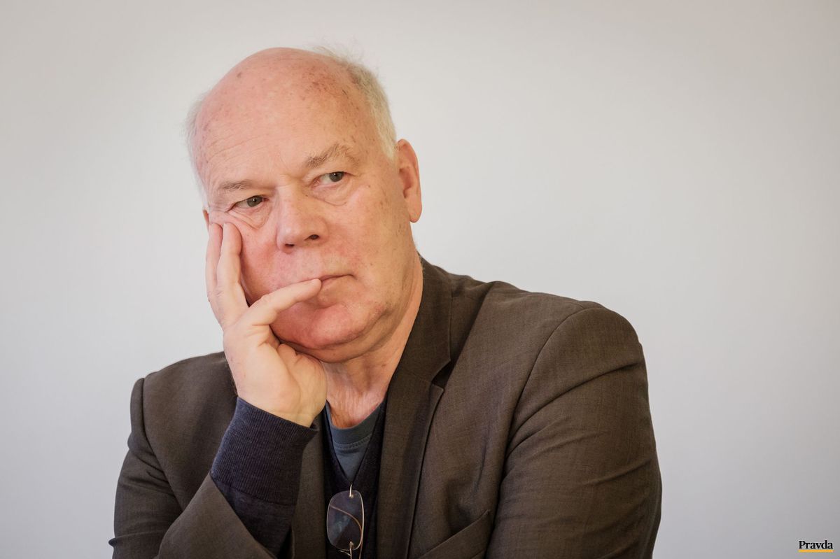 Georg Lohmann vyštudoval filozofiu, sociológiu...
